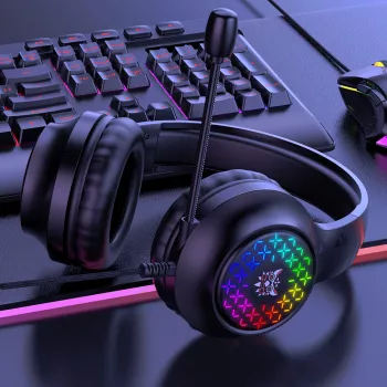 Wired Noise-Cancelling Gaming Earphones: Lag-Free Chat